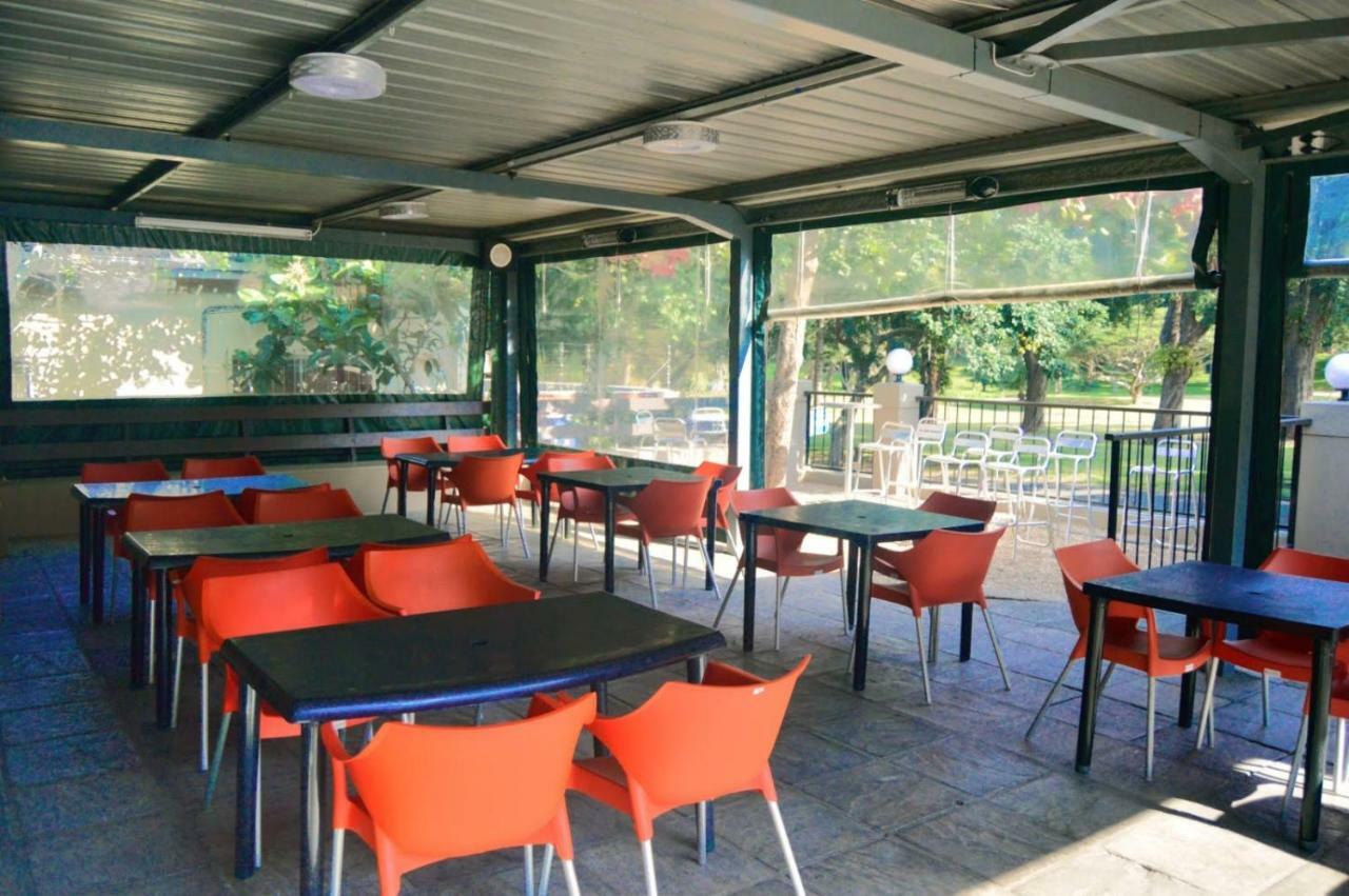 Essenwood Park Hotel Durban Buitenkant foto
